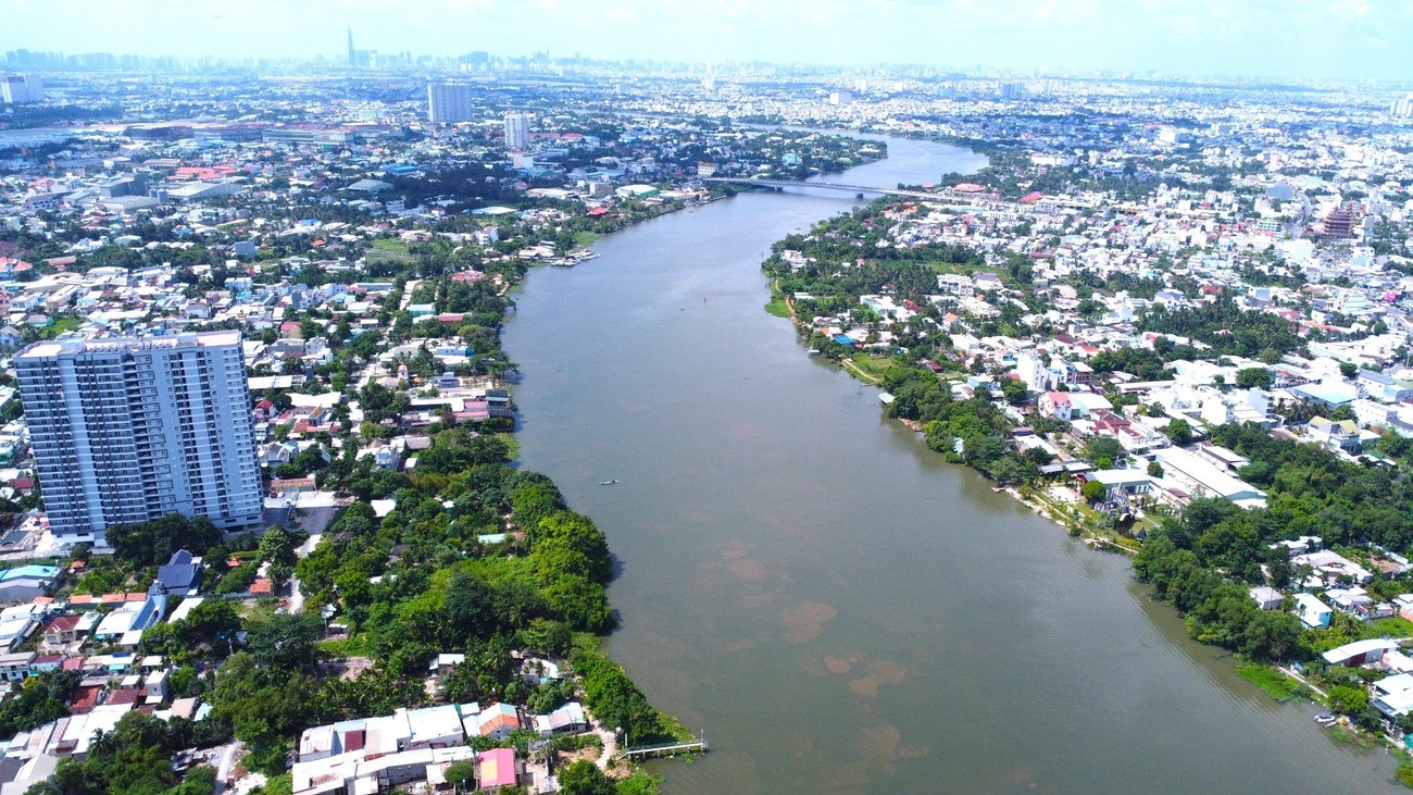 đường ven sông Sài Gòn